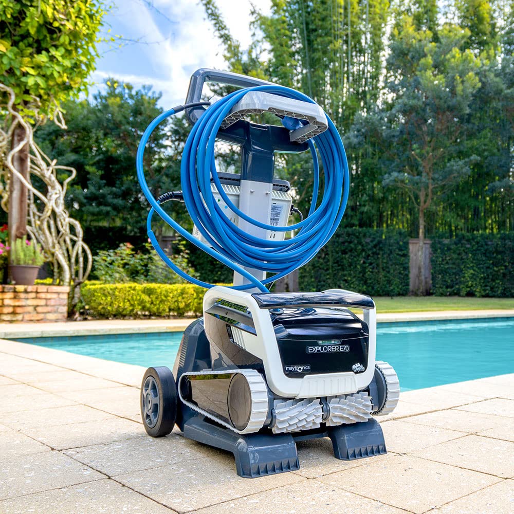 Aspirateur de piscine robotique Dolphin Explorer E70 avec contrôle Wi-Fi - Chariot universel inclus pour un stockage sans tracas - Idéal pour tous les types de piscine jusqu'à 50 pieds de longueur